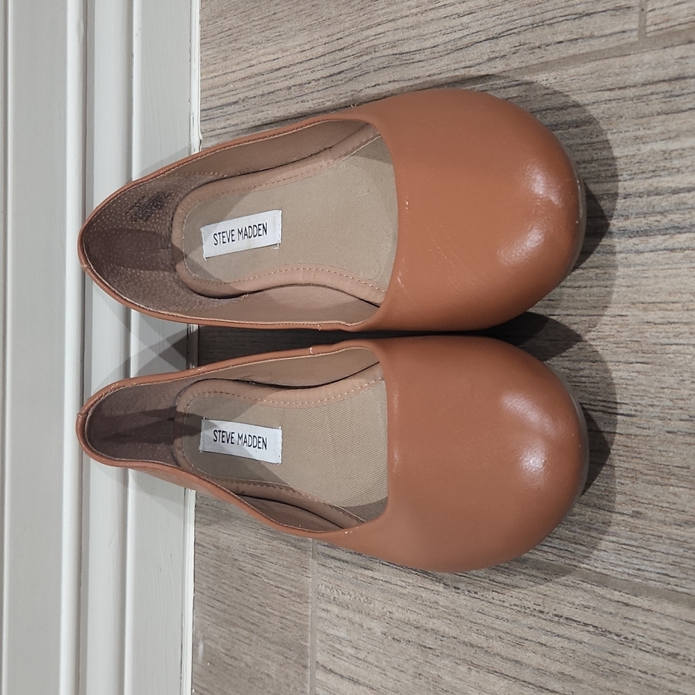 Steve Madden Leather Flats